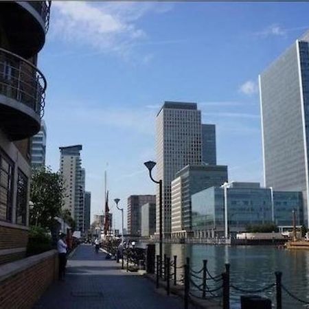Apartment Wharf - Meridian Place Barking Kültér fotó