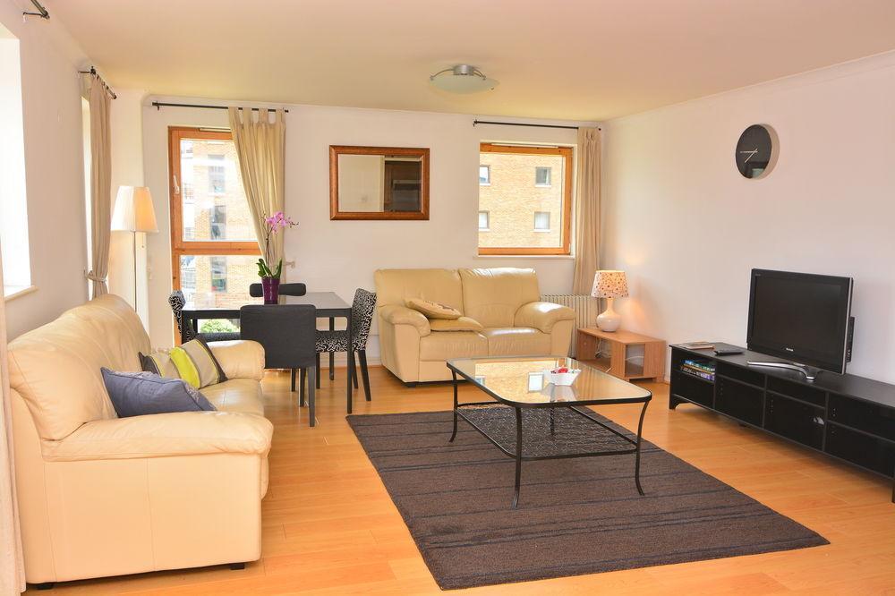 Apartment Wharf - Meridian Place Barking Kültér fotó