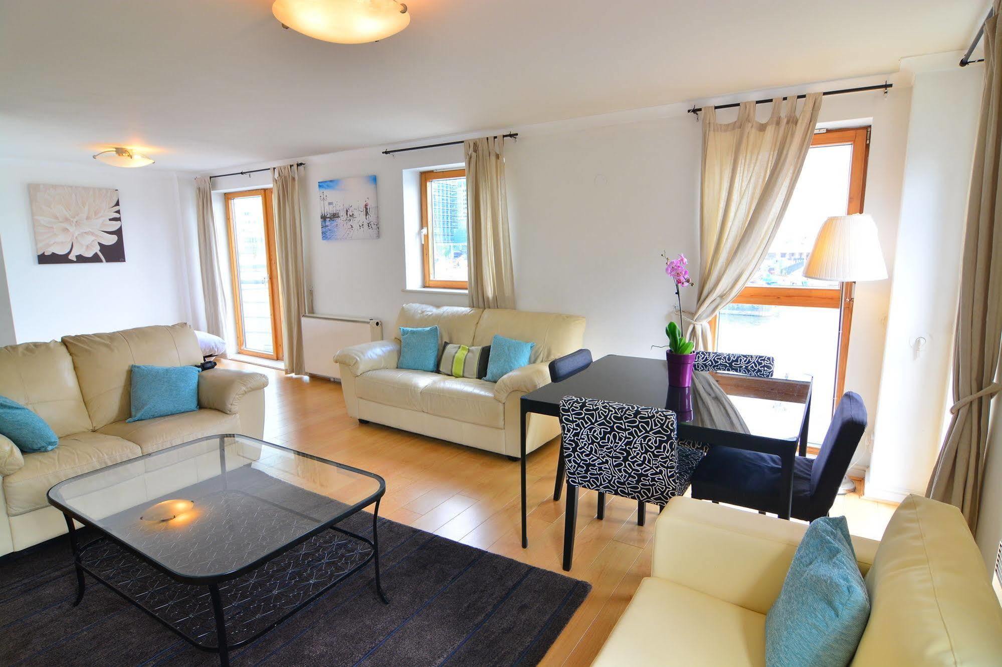 Apartment Wharf - Meridian Place Barking Kültér fotó