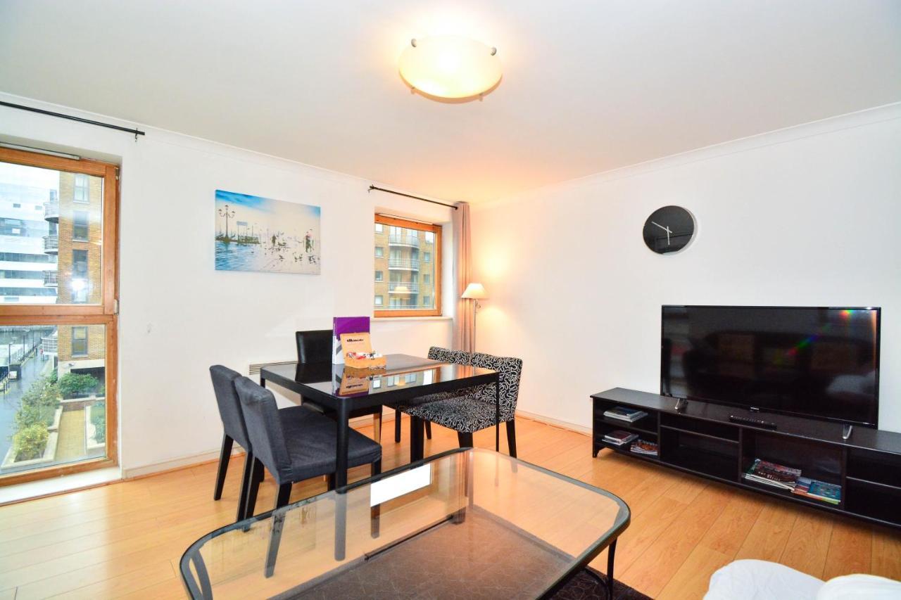 Apartment Wharf - Meridian Place Barking Kültér fotó