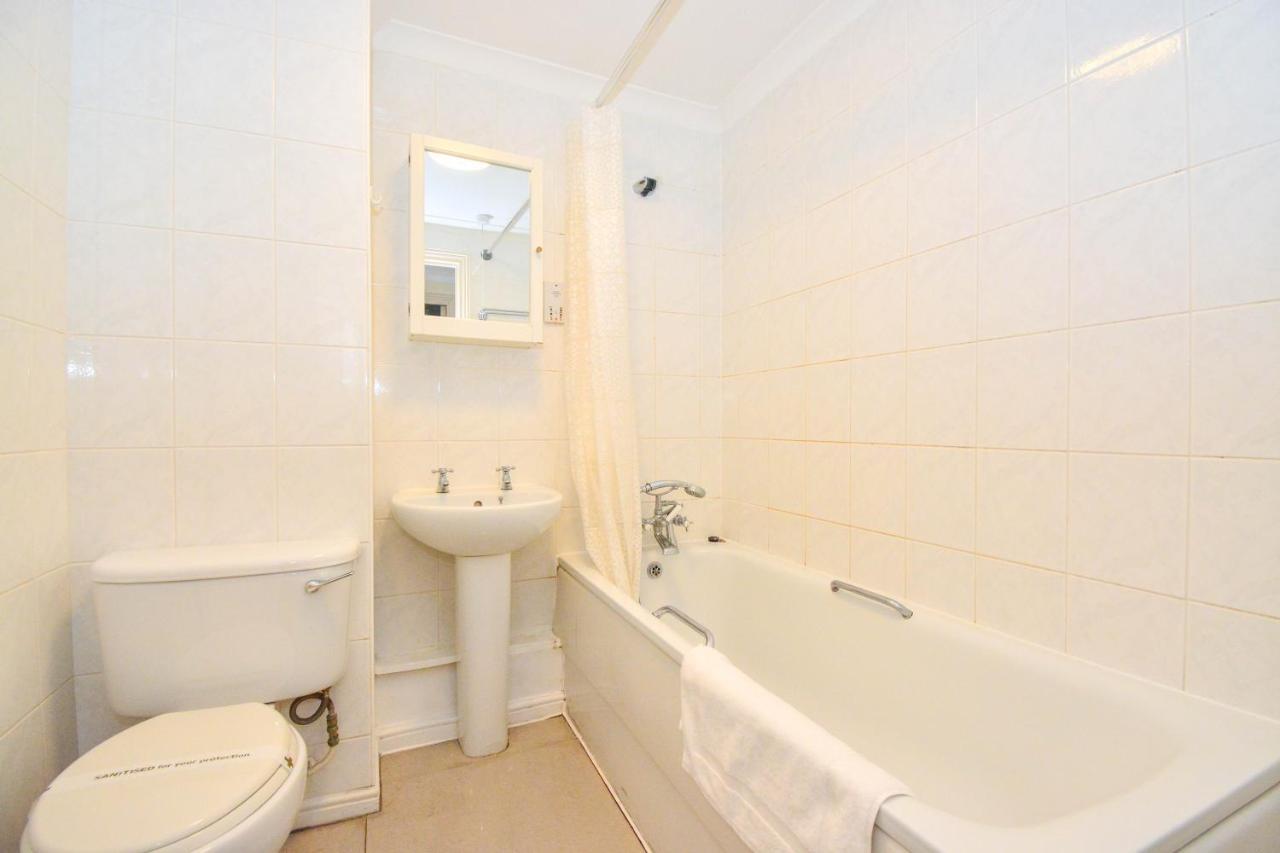 Apartment Wharf - Meridian Place Barking Kültér fotó