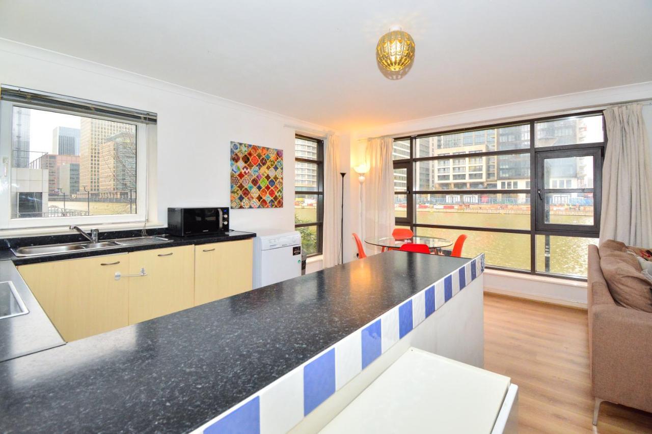 Apartment Wharf - Meridian Place Barking Kültér fotó