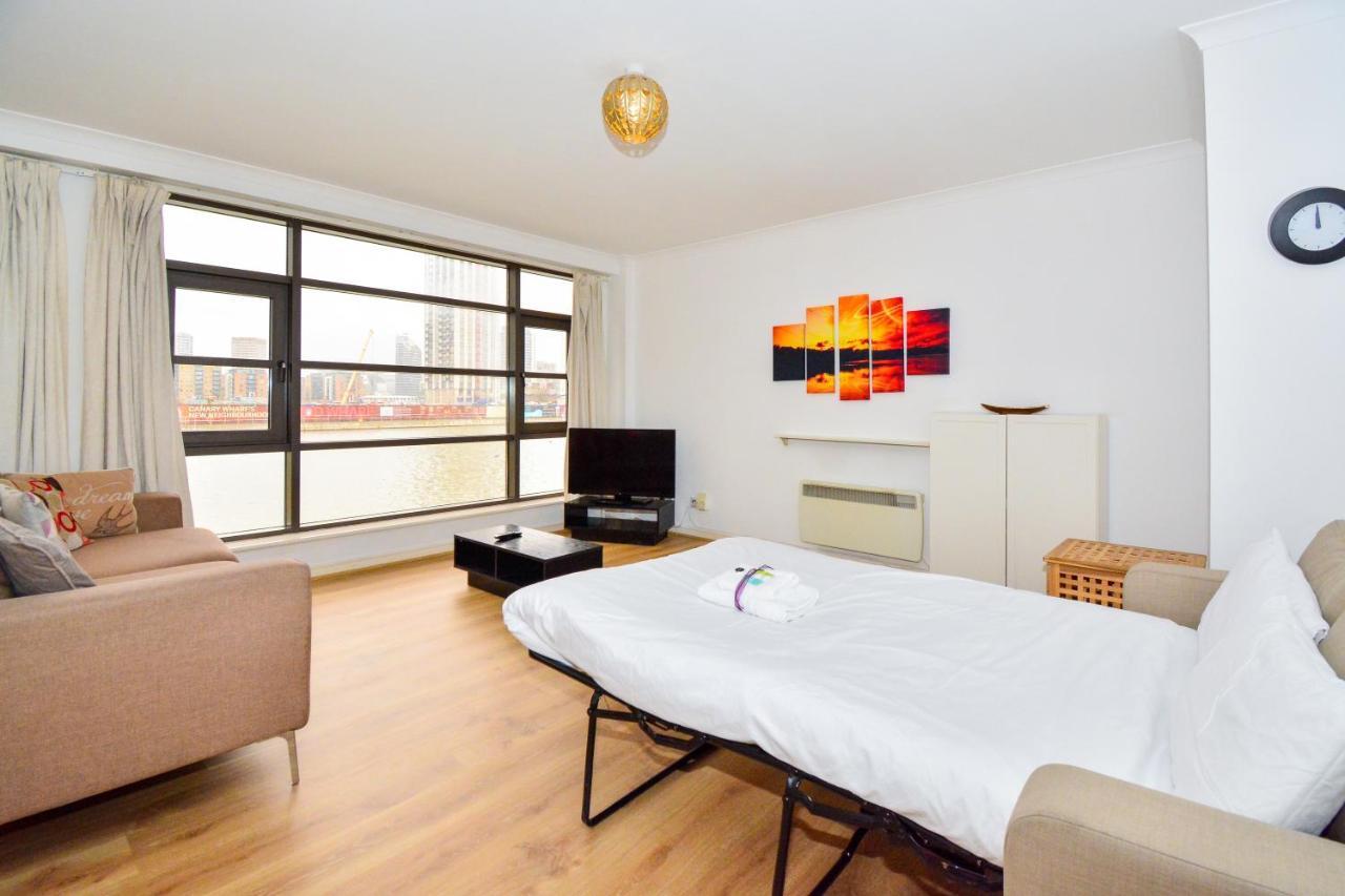 Apartment Wharf - Meridian Place Barking Kültér fotó